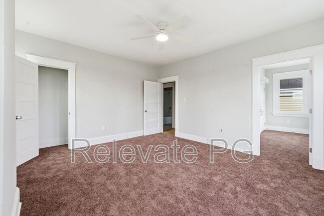 Building Photo - 3100 1st Ave