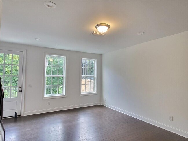 Building Photo - 6667 Prelude Dr
