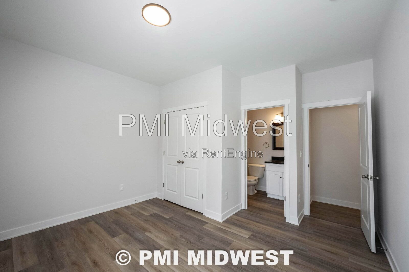 Building Photo - 1525 E Market St