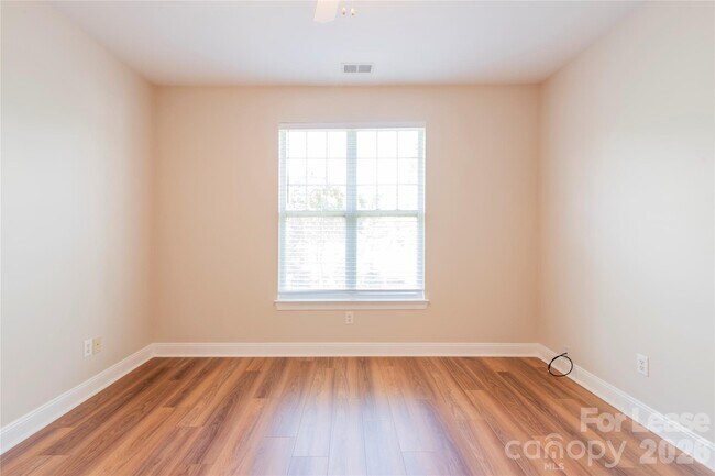 Building Photo - 6716 Mallard Park Dr