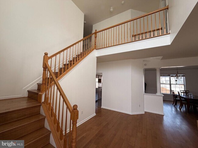 Building Photo - 101 Goldenrod Ln