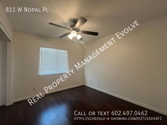 Building Photo - 811 W Nopal Pl