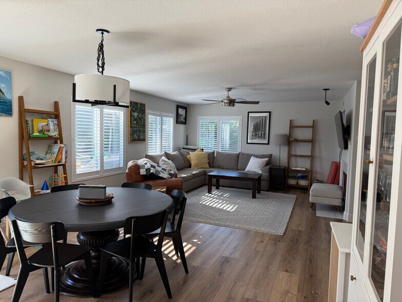 Building Photo - 552 Spindlewood Ct