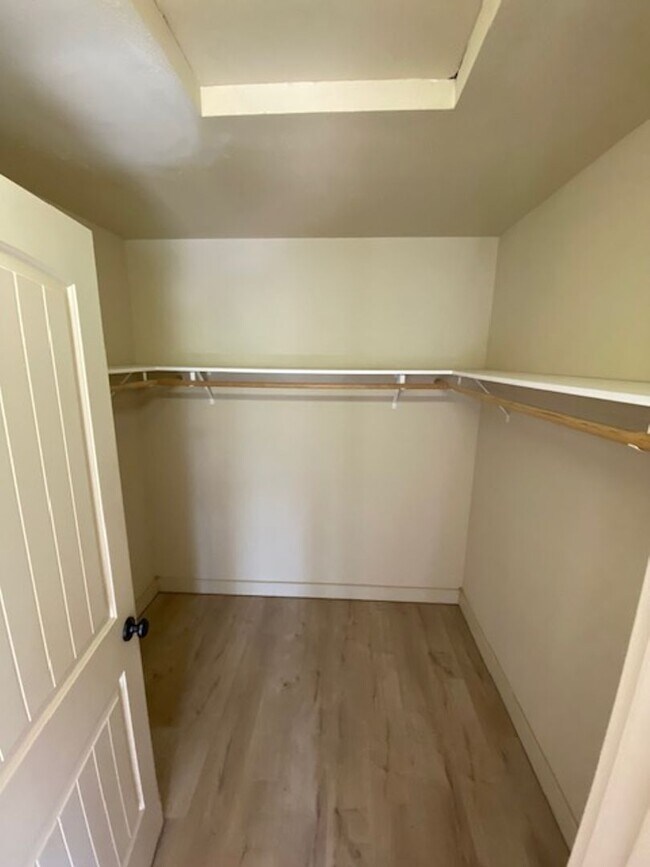 Building Photo - 20166 Merriewood Ln