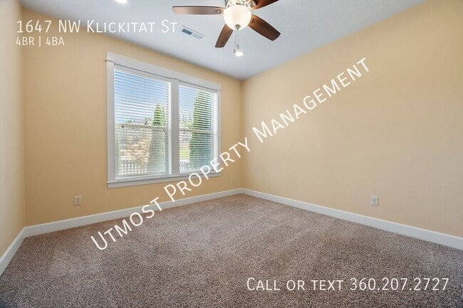 Building Photo - 1647 NW Klickitat St