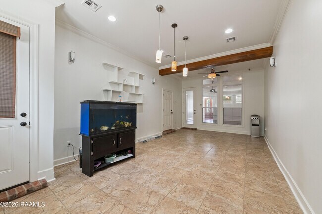 Building Photo - 100 Shumard Dr