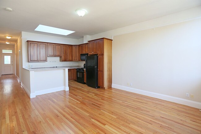Building Photo - OPEN HOUSE: Sunday(12/22) 3:30-3:45pm  Fir...