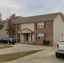 Building Photo - 112 Tanbark Dr