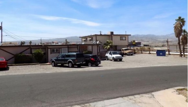 Primary Photo - 1587 Sierra Vista Dr