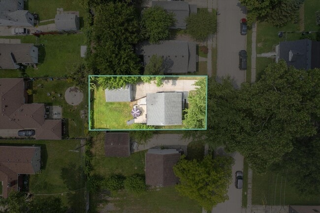 Building Photo - 578 E Mahan Ave