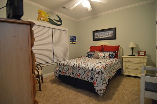 Building Photo - 108 Pelican Dr