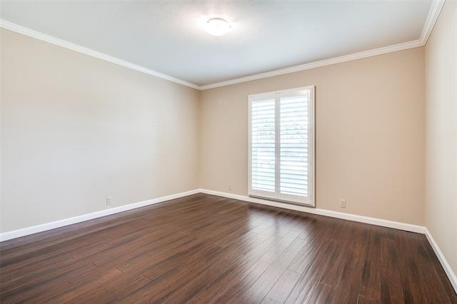 Building Photo - 7826 Meadow Park Dr