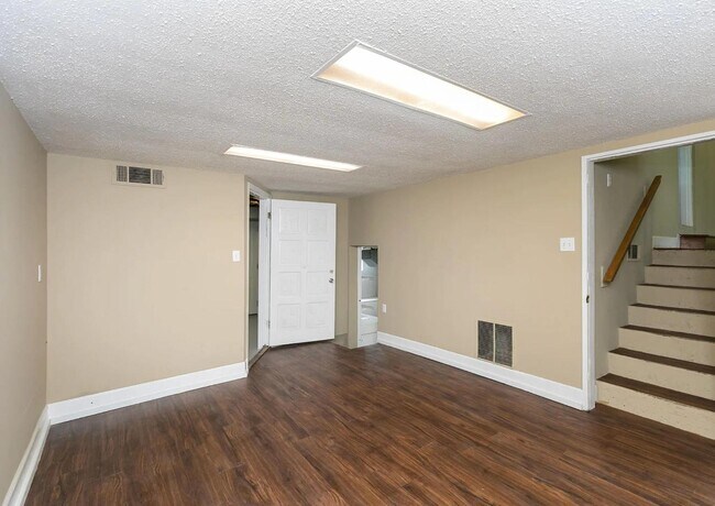 Building Photo - 3290 Pike Ave