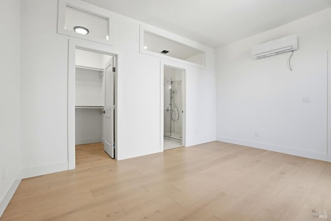 Building Photo - 172 Bella Vista Ave