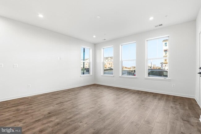 Building Photo - 19705 Misty Moss Sq