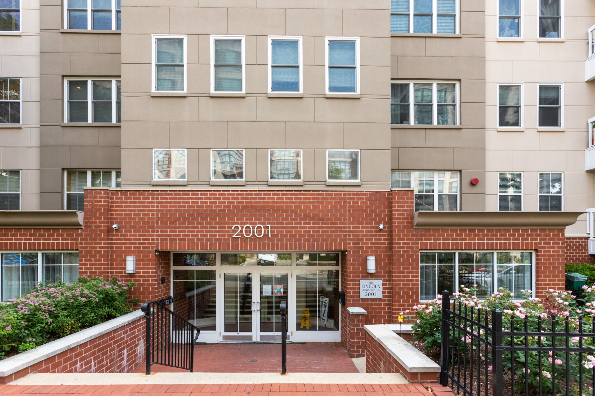 Building Photo - 2001 12th St NW