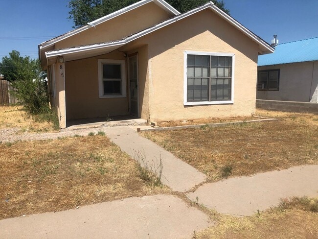 Primary Photo - LARGE 2 BEDROOM HOME