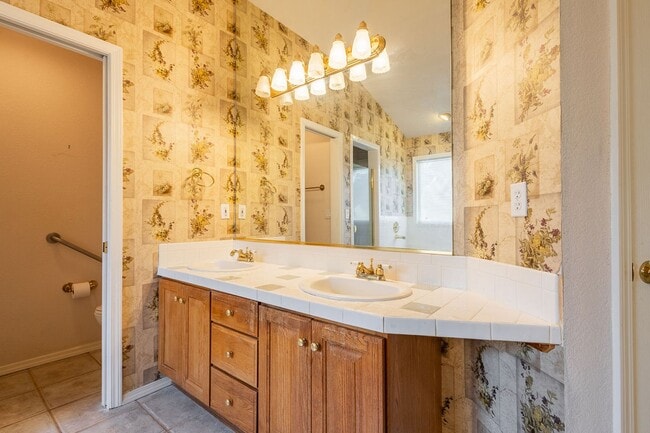 Building Photo - Beautiful home in the heart of Eagle