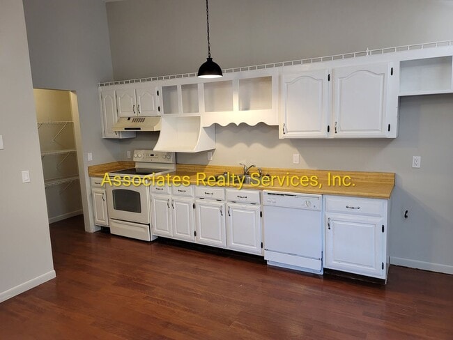 Building Photo - 9281 SW 109th Run