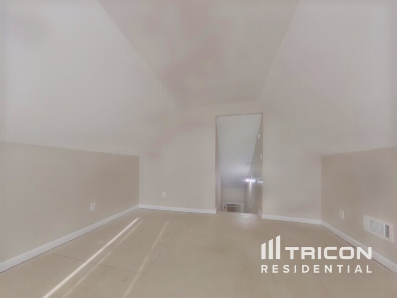 Building Photo - 1260 Wilkes Crest Dr NE