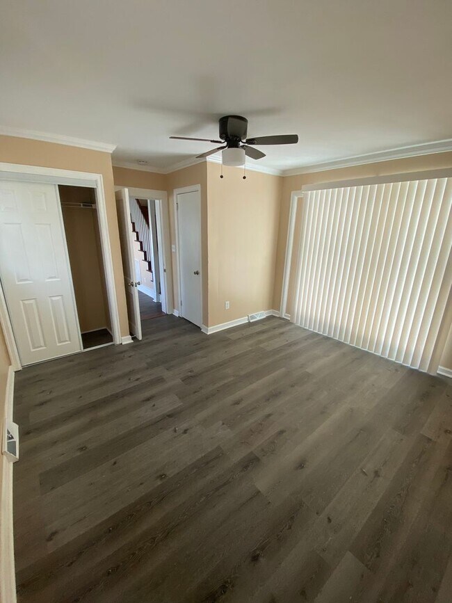 Building Photo - Mobley