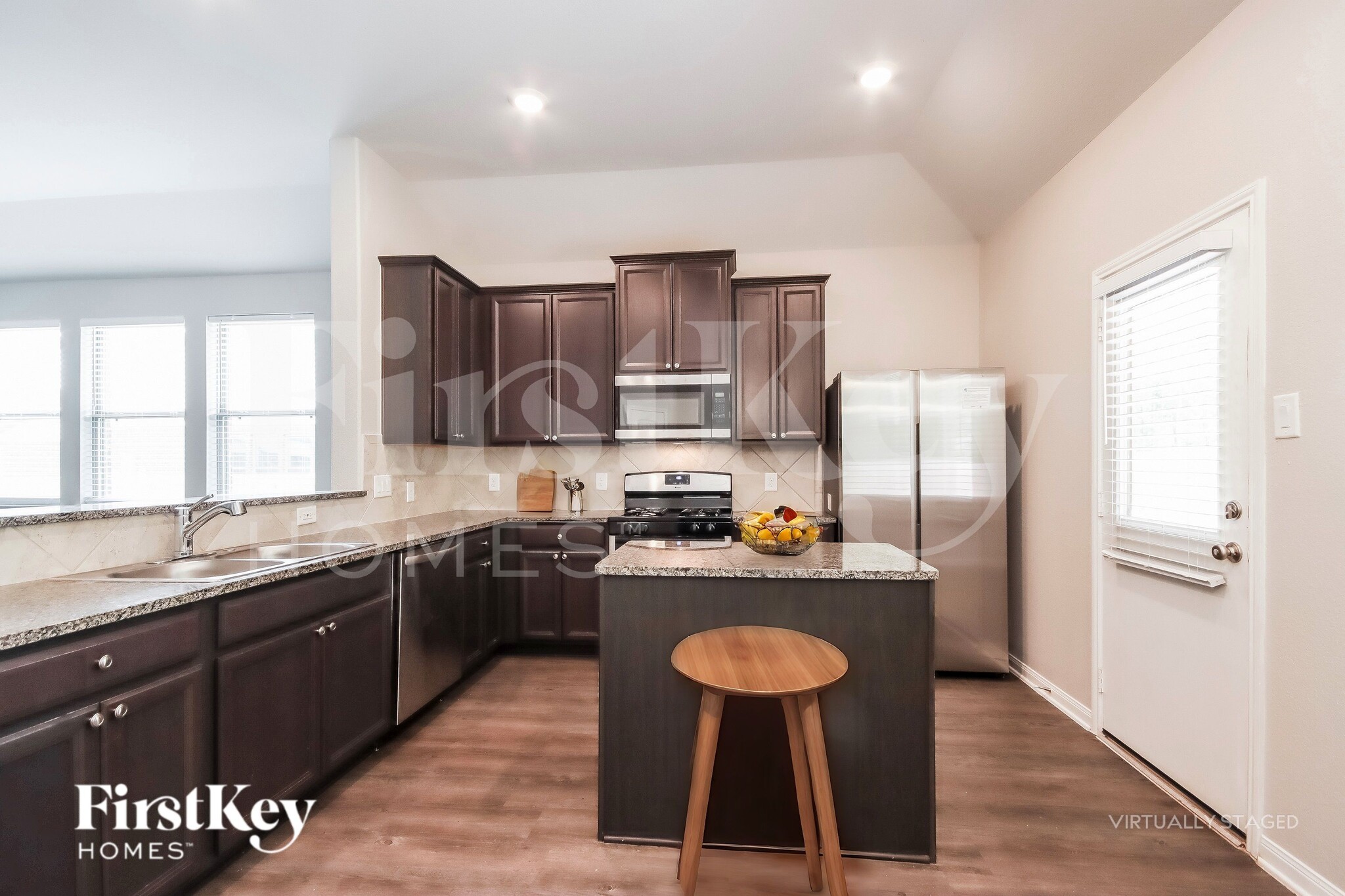 Building Photo - 6197 White Oak Leaf Lp