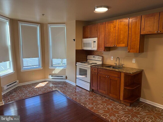 Primary Photo - 1547 N 54th St