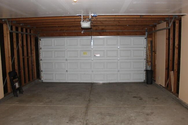 Building Photo - 1327 Clipper Hills Dr