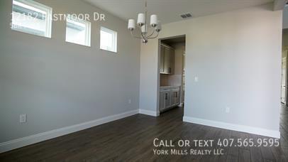 Building Photo - 12182 Eastmoor Dr
