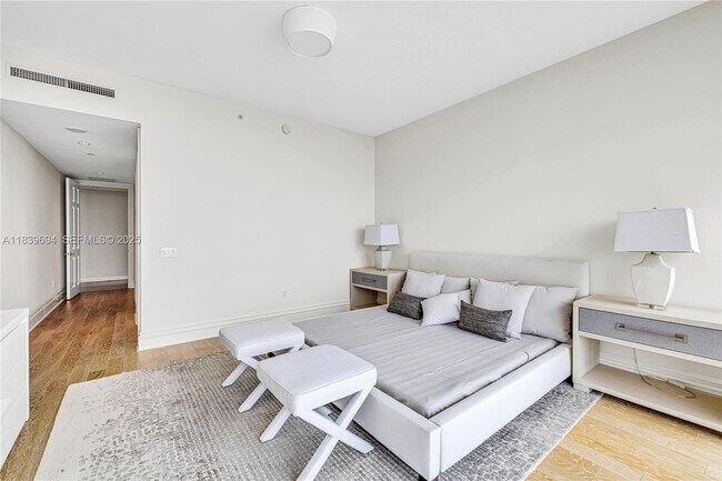 Building Photo - 10295 Collins Ave