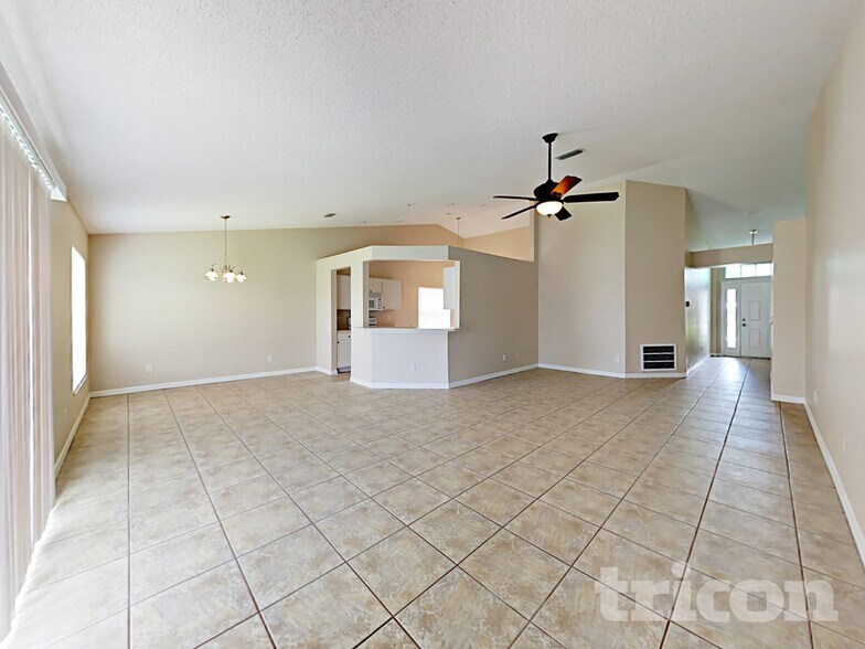 Building Photo - 10515 Walker Vista Dr