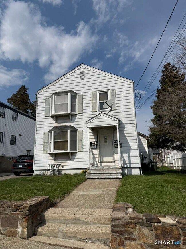 Building Photo - 279 Clermont Ave