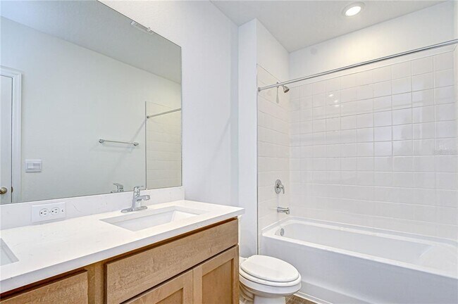 Building Photo - 32463 Weathered Oak Dr