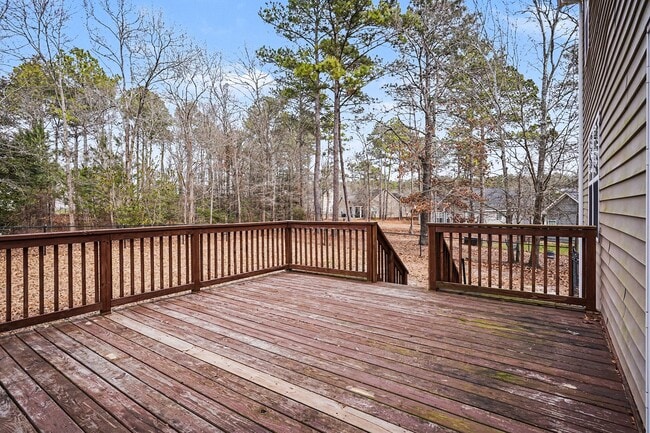 Building Photo - 201 Phillips Ridge Ln