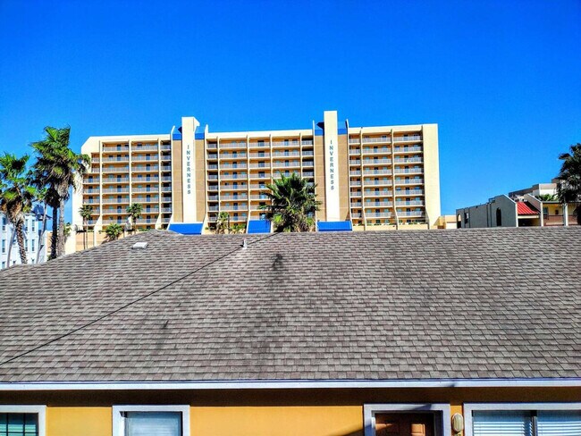 Building Photo - 115 E Coronado Dr