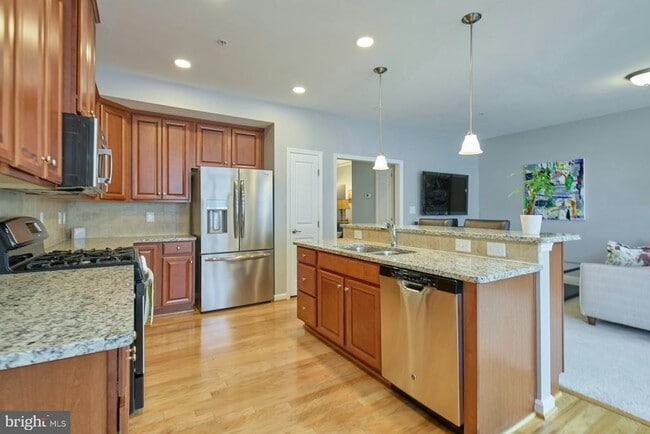 Building Photo - 21623 Romans Dr