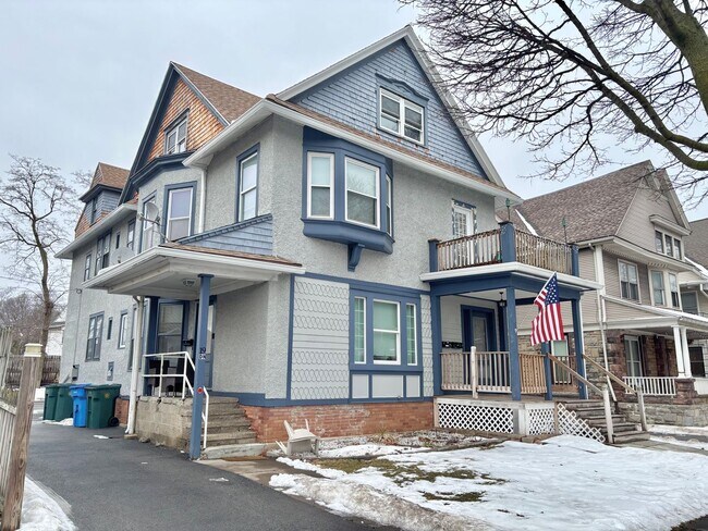 Building Photo - 19-21 Cornell Street
