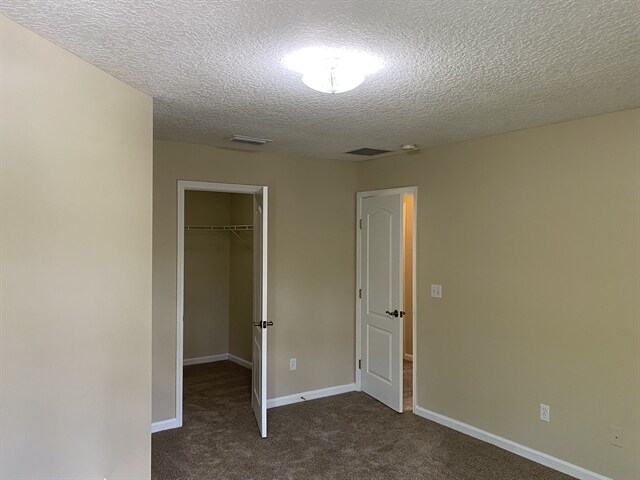 Building Photo - 2110 Thorn Hollow Ct
