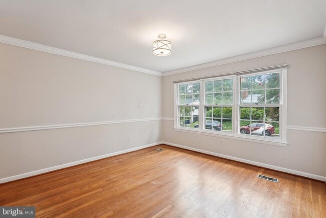 Building Photo - 1208 N Quantico St