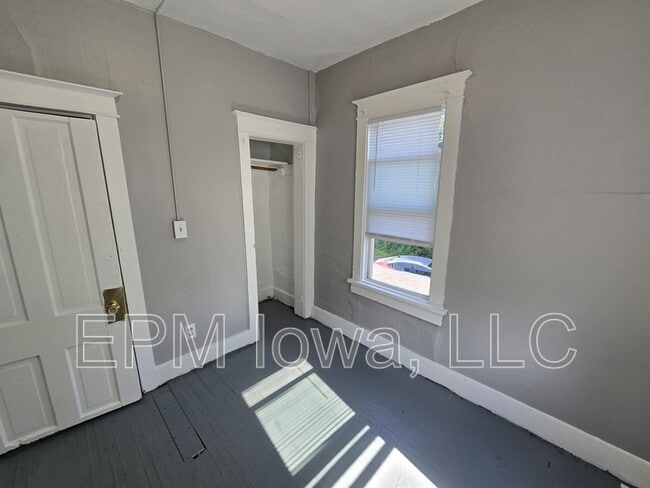 Building Photo - 1703 Lafayette St