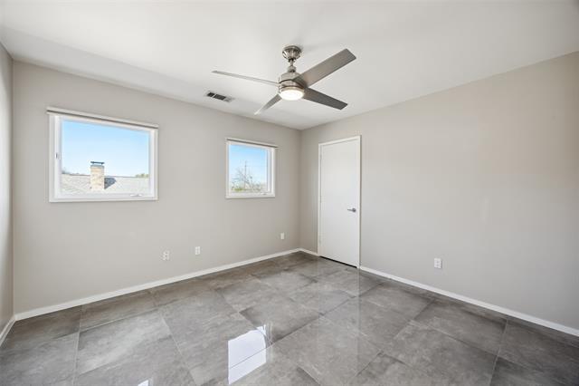 Building Photo - 7030 Blackwood Dr