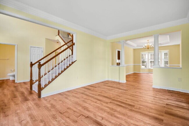 Building Photo - Spacious 5 Bedroom Home in FoxCreek – Available Now – $3,695/mo