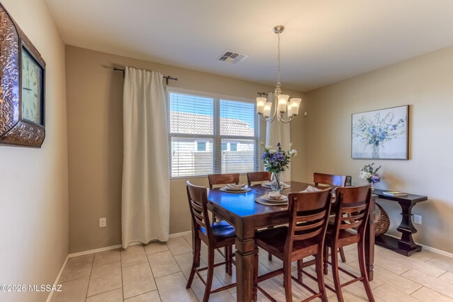 Building Photo - 9116 W Silver Cholla Dr