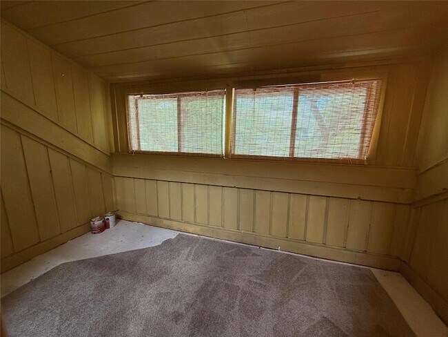 Building Photo - 17 Casa Verde St