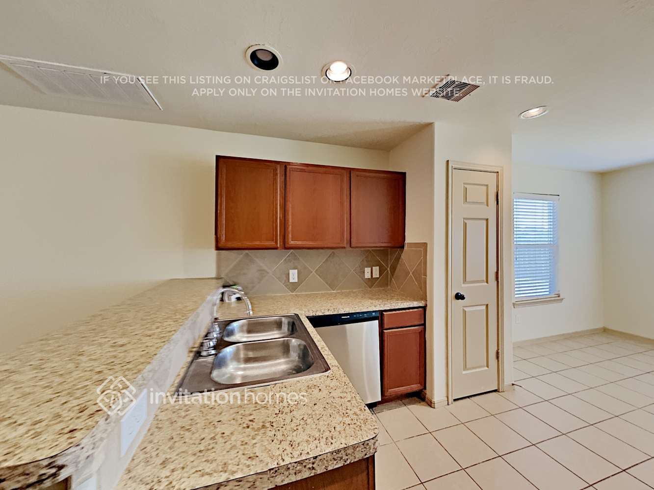 Building Photo - 1042 Bahia Vista Dr