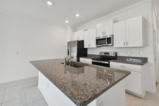 Building Photo - 9653 Ashworth Pl
