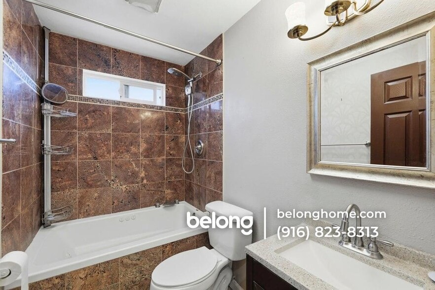 Building Photo - 7137 Reyn Oaks Way