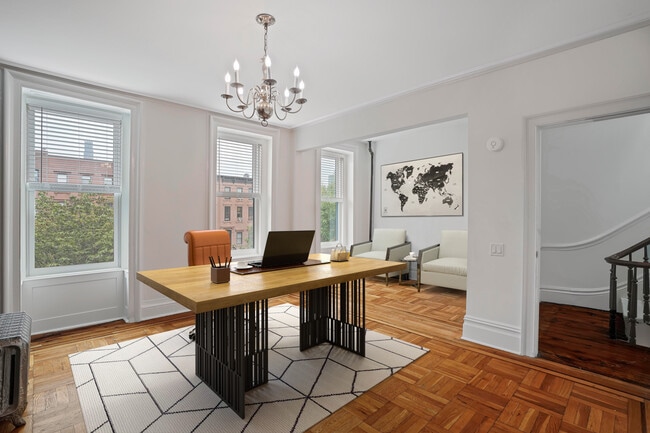 Building Photo - 284 Carroll St