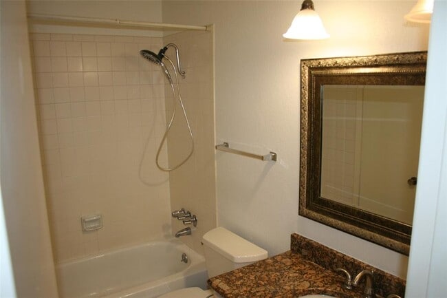 Building Photo - 8210 Bent Tree Rd