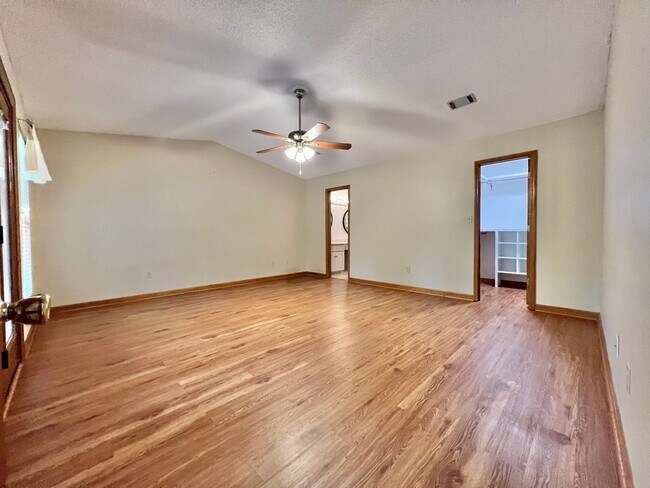 Building Photo - Fabulous house in Avondale on the East side of Tallahassee